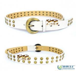 白色復(fù)古銅釘仿皮腰帶 二手轉(zhuǎn)讓與時尚再生的魅力